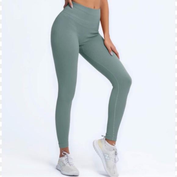 Shambhala Pants - Shambhala Sage Green Ribbed 3/4 length Leggings
